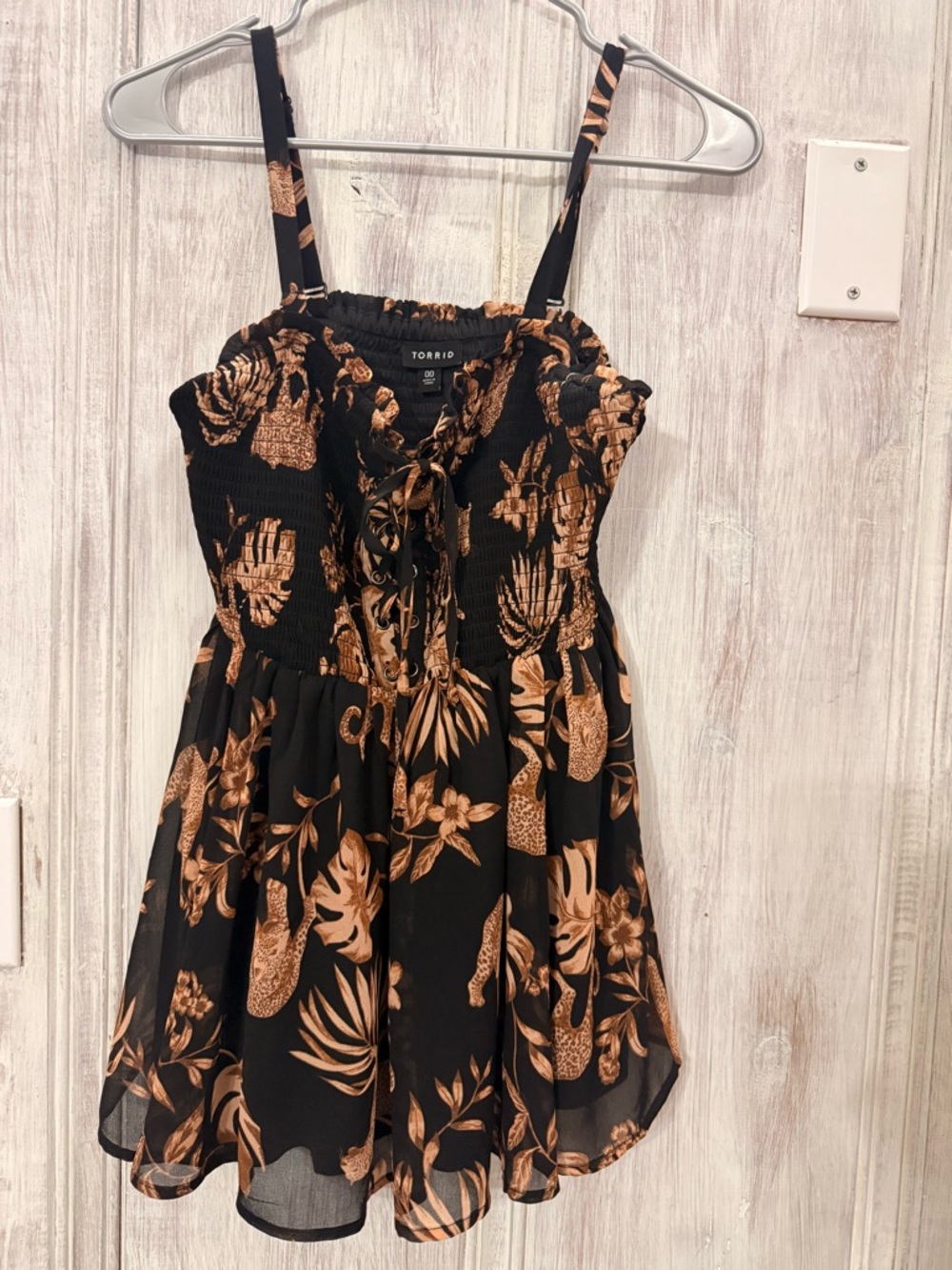 Torrid Size 00 Leopard Jungle Print Smocked Lace-Up Tank Top
